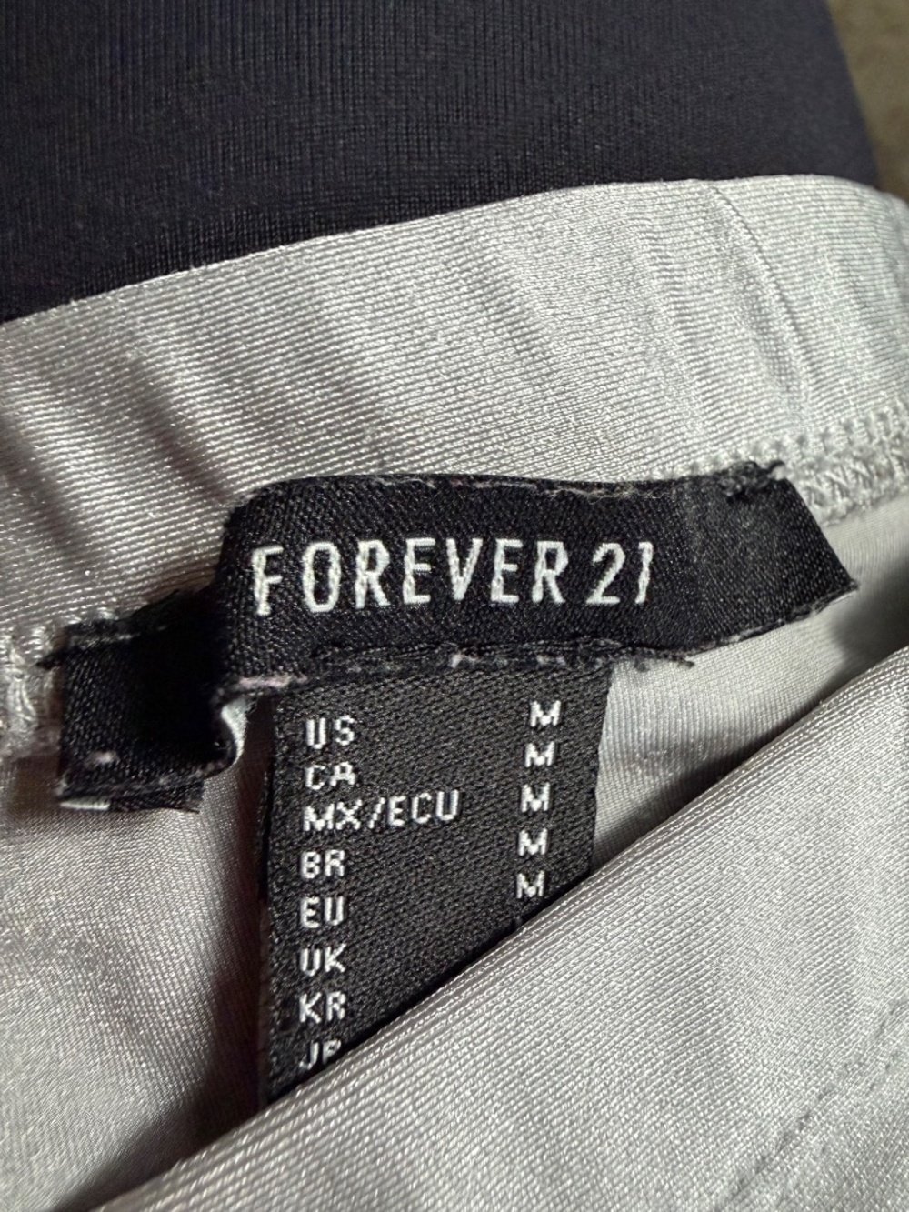 Forever 21 Forever 21 Light Gray super cute casual mini Mini Skirt with Simple W - Picture 4 of 4